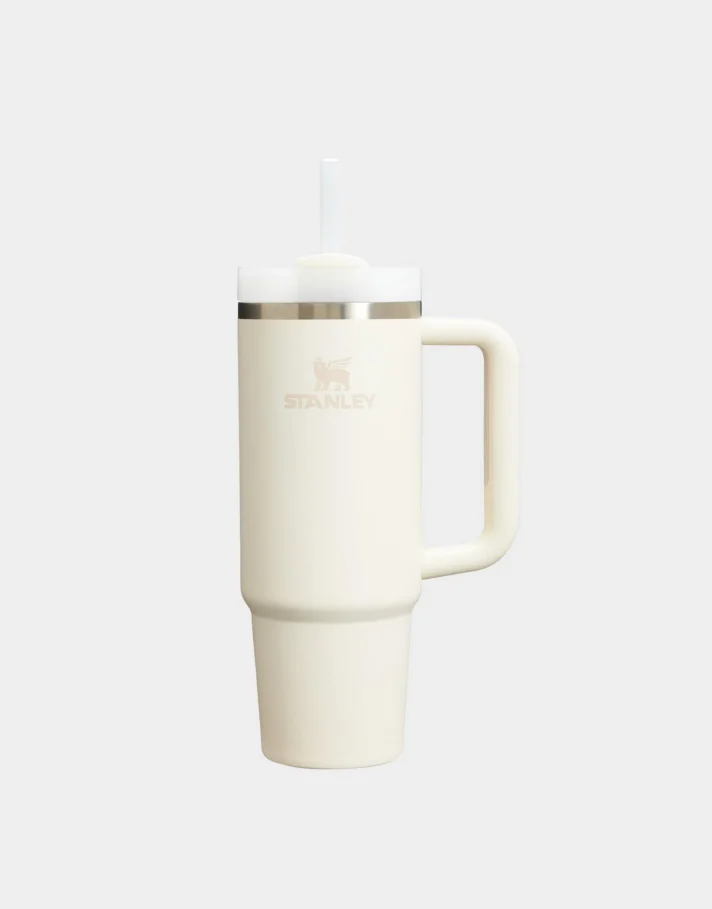 STANLEY QUENCHER TRUMBLER 880ML *CREAM*